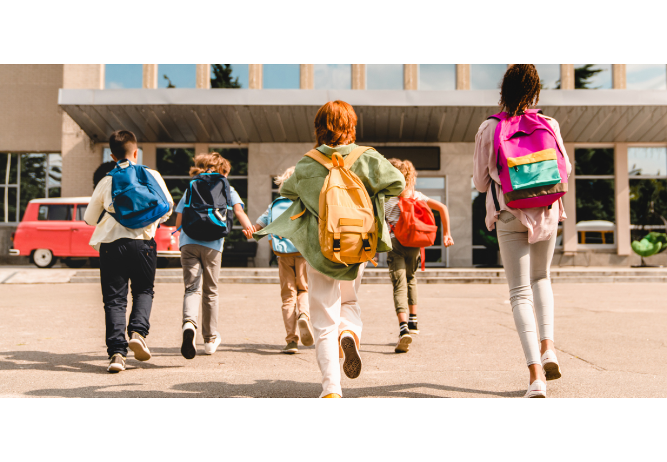 Gatavošanās jaunajam mācību gadam: labākie tehnoloģiju piedāvājumi skolēniem un studentiem