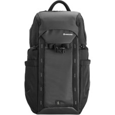 Vanguard VEO Adaptor S46 black Backpack with USB-A